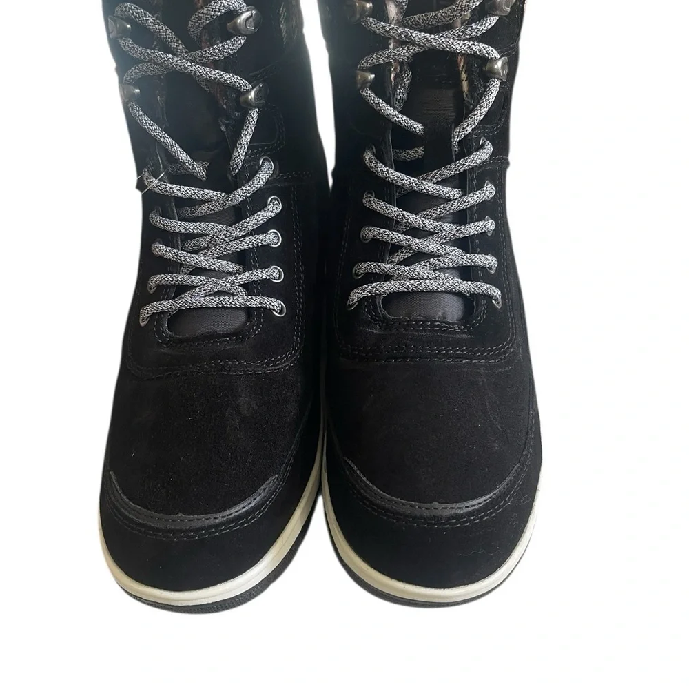 Khombu Black Faux Shearling Lined Suede Water Resistant Winter Boots sz 9M NIB